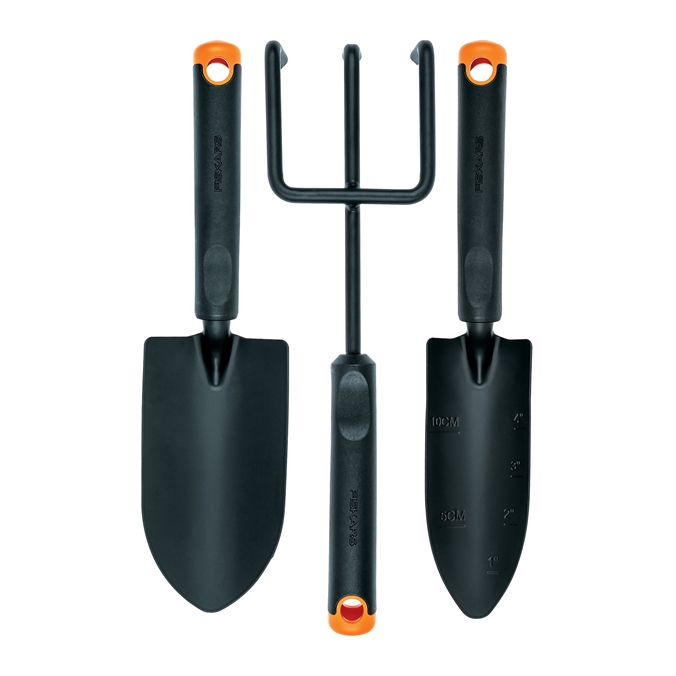 Amazon: Fiskars Wooden Handle Garden Tools